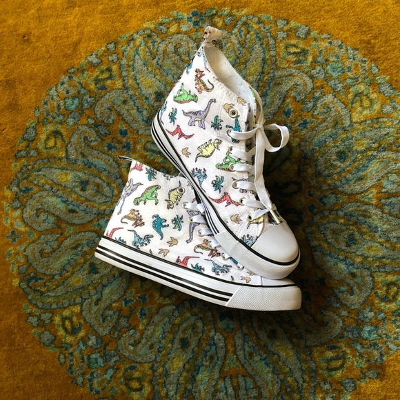 Hot Topic Shoes Hot Topic Dinosaur Sneakers Size 8 Hot Topic Shoes Hot Topic Dinosaur Sneakers Size 8